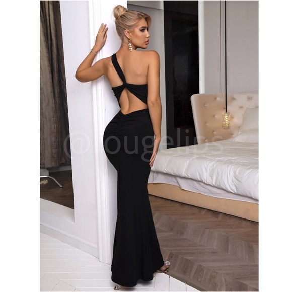 Black Maxi Long Sheath Dress One Shoulder Twisted Back Ruched Back - Picture 4 of 13